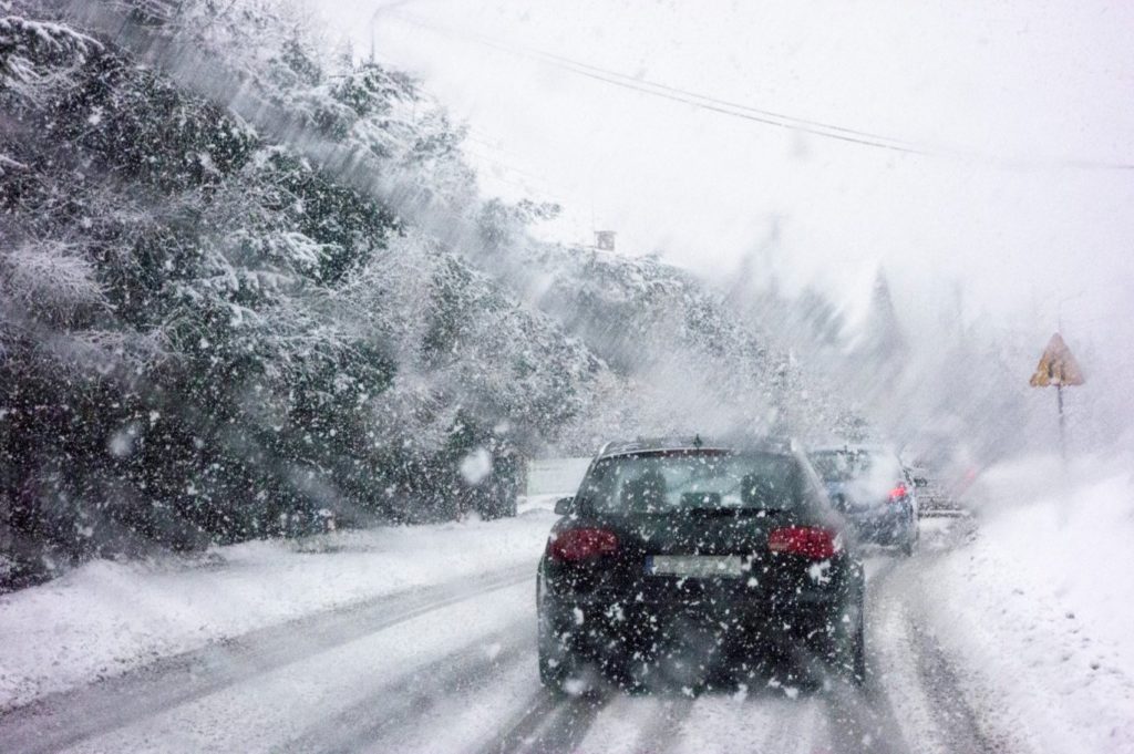 6 Tips To Avoiding Car Accidents In The Snow